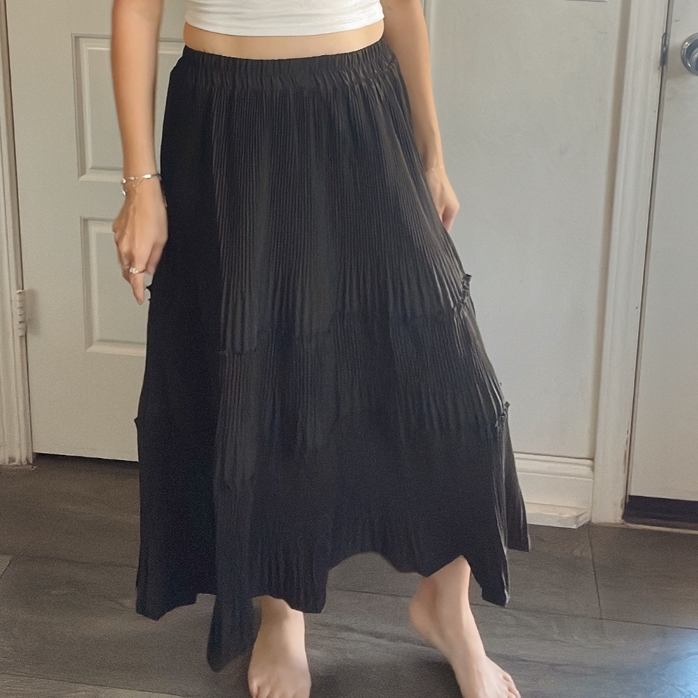 Luxe High Waisted Pleated Ruffle Maxi Skirt - Picture 10 of 13